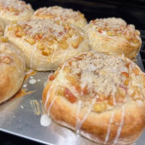 Apple Cheesecake Bun