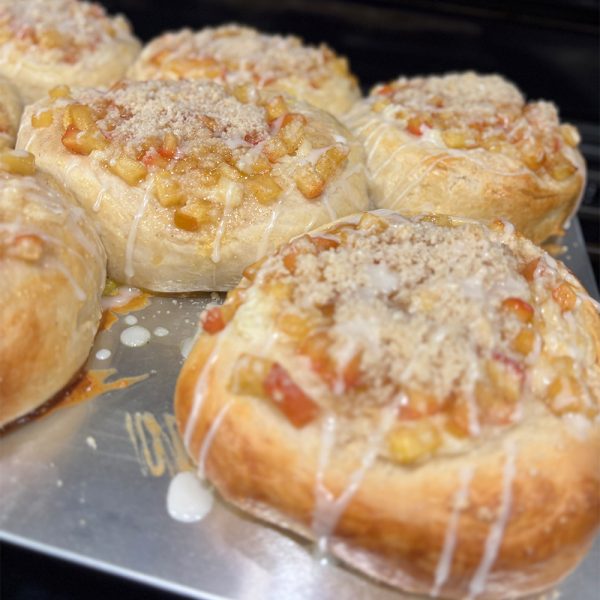 Apple Cheesecake Bun