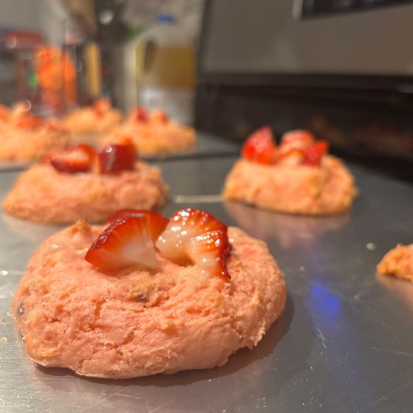 Strawberry Macadamia Nut Cookie